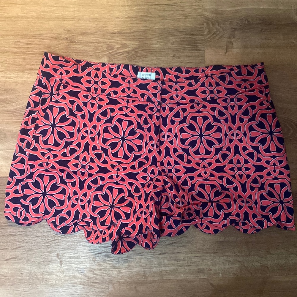 Crown & Ivy shorts size 16